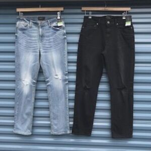 "Ripped" Slim Fit Jeans . Size: 30 x 32 ............. (2) Pair Mixed Bundle